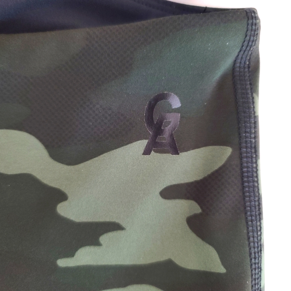 GOOD AMERICAN The Core Strength High-Waisted Green Camo Leggings - Picture 7 of 11